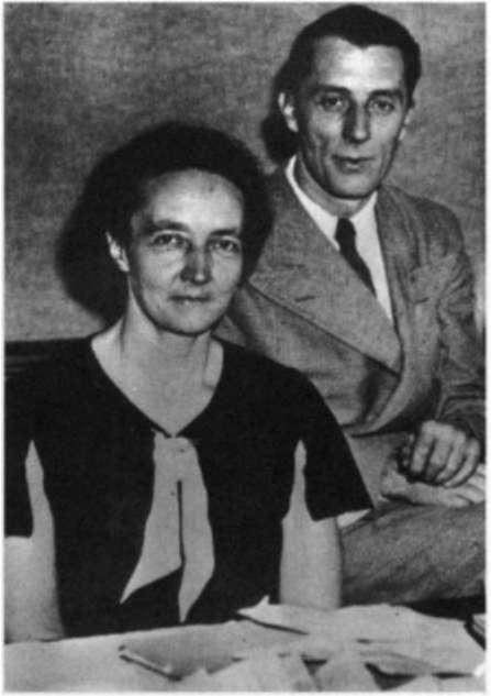 Fr�d�ric and Ire�ne joliot Curie