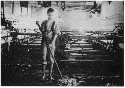 Child labour in a cotton mill (19th century)